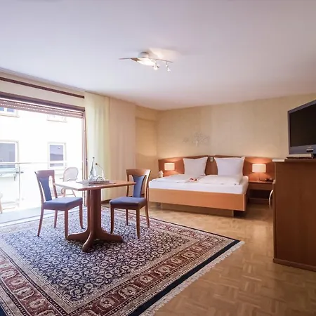 Hotel Zum Gruenen Kranz Zell an der Mosel
