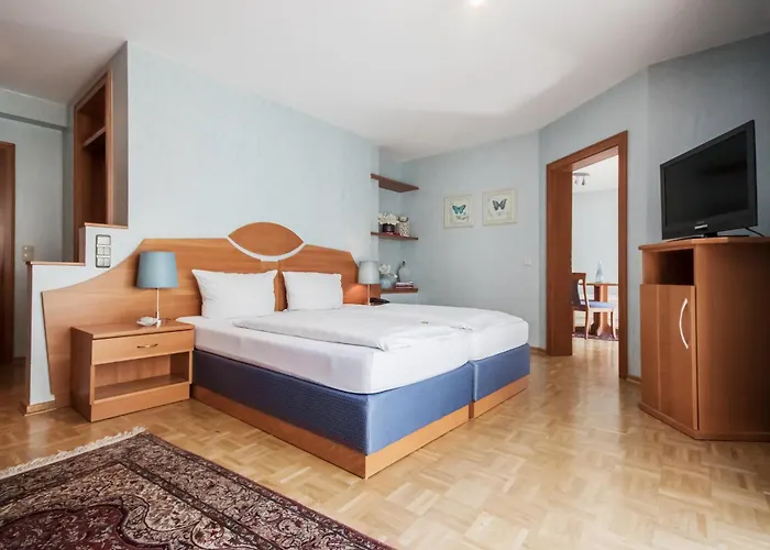 Zum Gruenen Kranz Hotel Zell